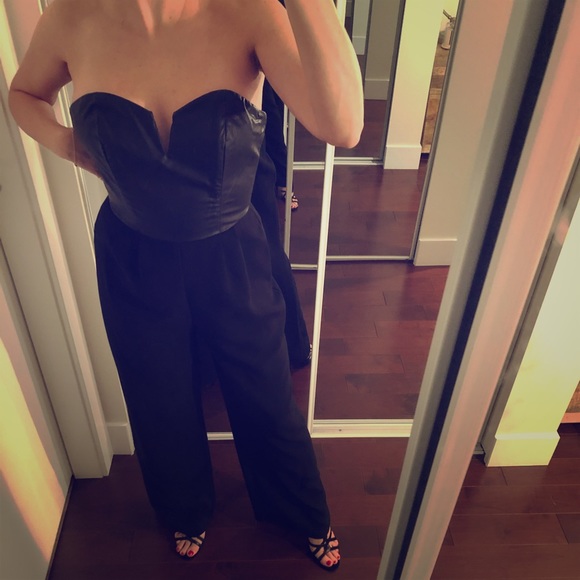 Forever 21 Other - NWOT black long pants jumper Forever 21 Other - NWOT black long pants jumper